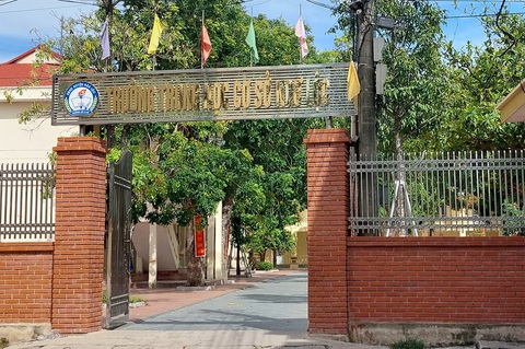 Thanh Hóa xác minh vụ giáo viên chỉnh sửa điểm cho học sinh - Ảnh 1. Thanh Hóa xác minh vụ giáo viên chỉnh sửa điểm cho học sinh - Ảnh 1.