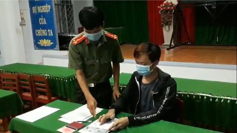 Dùng tài khoản mạng xã hội của người khác để tung tin thất thiệt về dịch - Ảnh 1. Dùng tài khoản mạng xã hội của người khác để tung tin thất thiệt về dịch - Ảnh 1.