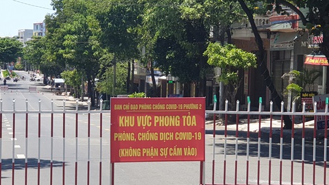 Bức xúc vì hết hạn phong tỏa, cách ly nhưng chưa được ‘giải phóng’ - Ảnh 1. Bức xúc vì hết hạn phong tỏa, cách ly nhưng chưa được ‘giải phóng’ - Ảnh 1.