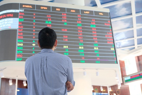 Loạt lãnh đạo gửi tâm thư trấn an cổ đông giữa lúc thị trường chứng khoán biến động - Ảnh 1. Loạt lãnh đạo gửi tâm thư trấn an cổ đông giữa lúc thị trường chứng khoán biến động - Ảnh 1.