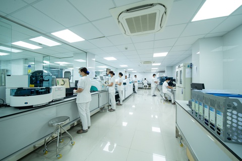Bệnh viện đa khoa Tâm Anh TP.HCM đầu tư lớn cho dịch vụ xét nghiệm COVID-19 - Ảnh 2. Bệnh viện đa khoa Tâm Anh TP.HCM đầu tư lớn cho dịch vụ xét nghiệm COVID-19 - Ảnh 2.