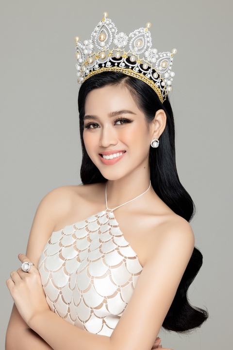 Lộ diện mẫu thiết kế đầm dạ hội của Đỗ Thị Hà tại Miss World 2021 - Ảnh 3. Lộ diện mẫu thiết kế đầm dạ hội của Đỗ Thị Hà tại Miss World 2021 - Ảnh 3.