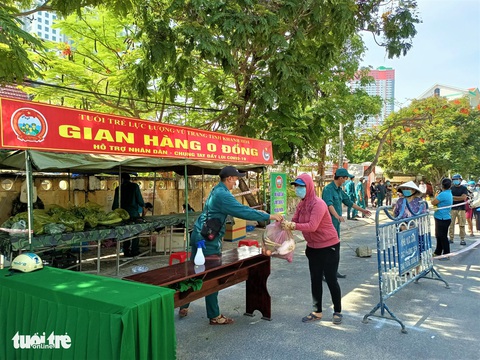 Gian hàng 0 đồng của những người lính - Ảnh 1. Gian hàng 0 đồng của những người lính - Ảnh 1.