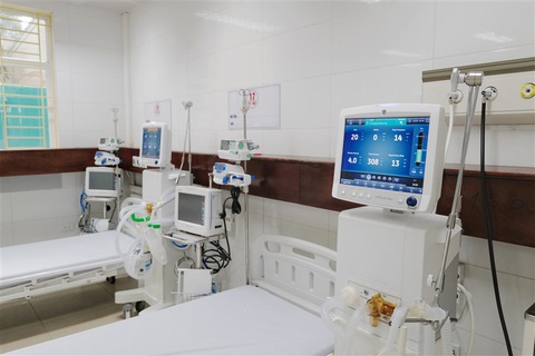 Sun Group ủng hộ 70 tỉ đồng mua trang thiết bị y tế cho các tỉnh phía Nam - Ảnh 1. Sun Group ủng hộ 70 tỉ đồng mua trang thiết bị y tế cho các tỉnh phía Nam - Ảnh 1.