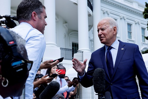 Facebook bác chỉ trích giết người của Tổng thống Biden giữa đại dịch - Ảnh 1. Facebook bác chỉ trích giết người của Tổng thống Biden giữa đại dịch - Ảnh 1.