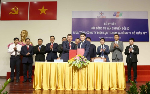 Ngành điện TP.HCM sẽ sớm hoàn thành chuyển đổi số - Ảnh 1. Ngành điện TP.HCM sẽ sớm hoàn thành chuyển đổi số - Ảnh 1.
