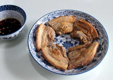 Thịt ba rọi chiên giòn không ngán - Canh khoai mỡ thịt bằm giảm... cân - Ảnh 2. Thịt ba rọi chiên giòn không ngán - Canh khoai mỡ thịt bằm giảm... cân - Ảnh 2.