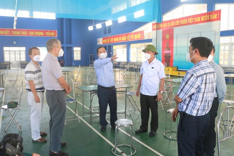Bình Định sẽ thuê 4 chuyến bay đưa 1.000 người dân đặc biệt khó khăn từ TP.HCM về quê - Ảnh 1. Bình Định sẽ thuê 4 chuyến bay đưa 1.000 người dân đặc biệt khó khăn từ TP.HCM về quê - Ảnh 1.