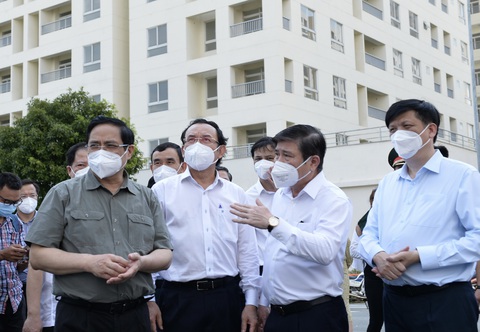Chủ tịch Nguyễn Thành Phong gửi thư đến người dân TP.HCM: 8 giải pháp hiệu quả để chống dịch - Ảnh 3. Chủ tịch Nguyễn Thành Phong gửi thư đến người dân TP.HCM: 8 giải pháp hiệu quả để chống dịch - Ảnh 3.