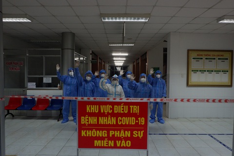 Miền Tây khẩn trương tăng cường bệnh viện dã chiến - Ảnh 1. Miền Tây khẩn trương tăng cường bệnh viện dã chiến - Ảnh 1.