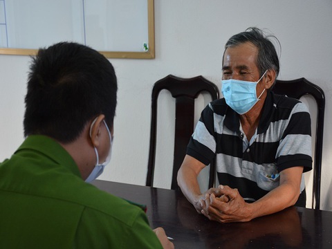 Vác rìu chém hàng xóm chết rồi bỏ trốn, 30 năm sau vẫn không thoát - Ảnh 1. Vác rìu chém hàng xóm chết rồi bỏ trốn, 30 năm sau vẫn không thoát - Ảnh 1.