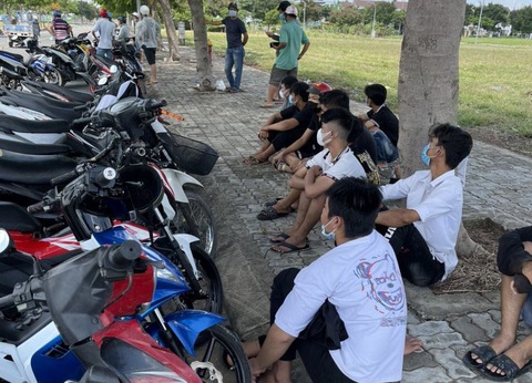 Quái xế lại lộng hành mùa dịch - Ảnh 1. Quái xế lại lộng hành mùa dịch - Ảnh 1.