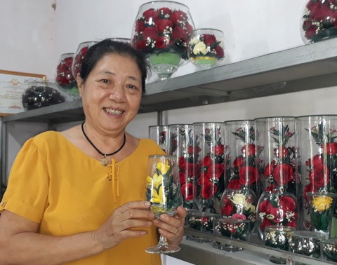 Nghề hiếm còn sót lại - Kỳ 4: Người ướp hoa bất tử - Ảnh 1. Nghề hiếm còn sót lại - Kỳ 4: Người ướp hoa bất tử - Ảnh 1.