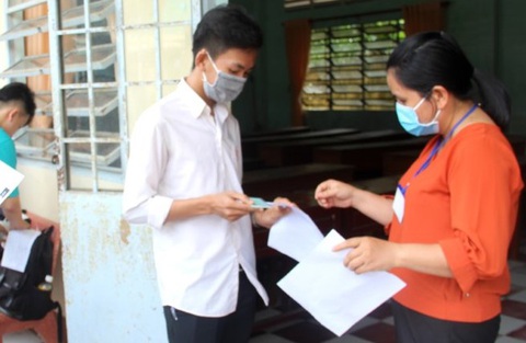 Hậu Giang yêu cầu học sinh lớp 12 không ra khỏi tỉnh - Ảnh 1. Hậu Giang yêu cầu học sinh lớp 12 không ra khỏi tỉnh - Ảnh 1.