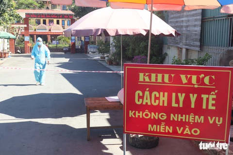 Ba bác sĩ Bệnh viện Tâm thần Nghệ An mắc COVID-19 - Ảnh 1. Ba bác sĩ Bệnh viện Tâm thần Nghệ An mắc COVID-19 - Ảnh 1.