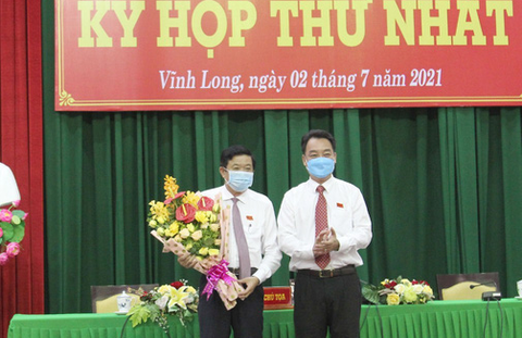 Chủ tịch HĐND và chủ tịch UBND tỉnh Vĩnh Long tái đắc cử - Ảnh 1. Chủ tịch HĐND và chủ tịch UBND tỉnh Vĩnh Long tái đắc cử - Ảnh 1.
