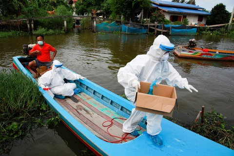 Hàng ngàn tín đồ tôn giáo tụ tập ở Indonesia, ca nhiễm cộng đồng tăng nhanh ở Singapore - Ảnh 3. Hàng ngàn tín đồ tôn giáo tụ tập ở Indonesia, ca nhiễm cộng đồng tăng nhanh ở Singapore - Ảnh 3.