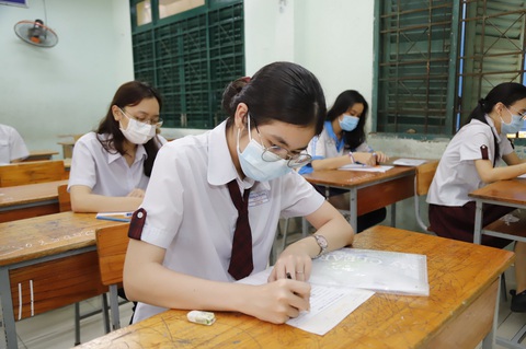 TP.HCM hoàn tất chấm thi tốt nghiệp THPT, điểm thi khá cao - Ảnh 1. TP.HCM hoàn tất chấm thi tốt nghiệp THPT, điểm thi khá cao - Ảnh 1.