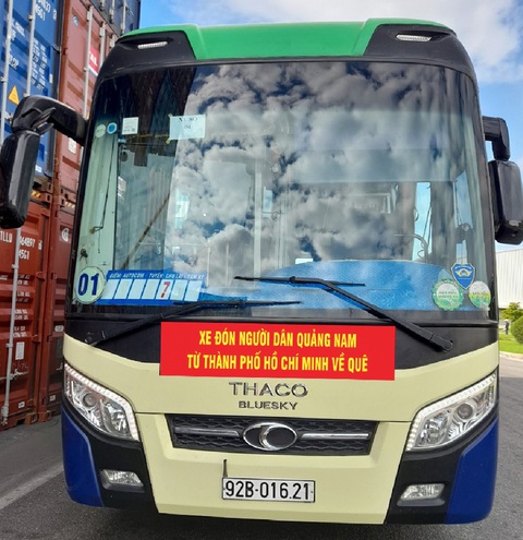 Quảng Nam đón hơn 160 bà con mình về quê, gửi thêm 100 tấn nông sản cho TP.HCM - Ảnh 1. Quảng Nam đón hơn 160 bà con mình về quê, gửi thêm 100 tấn nông sản cho TP.HCM - Ảnh 1.