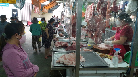 TP.HCM chỉ còn 32 chợ còn hoạt động, 205 chợ đã tạm ngưng - Ảnh 1. TP.HCM chỉ còn 32 chợ còn hoạt động, 205 chợ đã tạm ngưng - Ảnh 1.