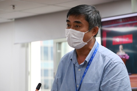 Công nhân thực hiện 3 tại chỗ nhưng chủ doanh nghiệp lại đi về hằng ngày - Ảnh 1. Công nhân thực hiện 3 tại chỗ nhưng chủ doanh nghiệp lại đi về hằng ngày - Ảnh 1.