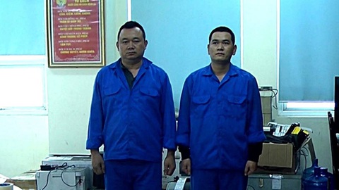 Bắt 6 bị can trong đường dây dùng 5 tấn phôi sản xuất văn bằng, giấy tờ giả - Ảnh 3. Bắt 6 bị can trong đường dây dùng 5 tấn phôi sản xuất văn bằng, giấy tờ giả - Ảnh 3.