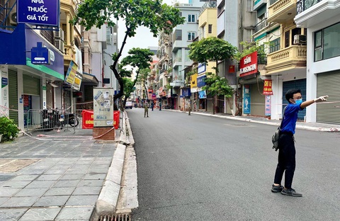 Hà Nội triển khai tiêm vắc xin tại các trung tâm y tế quận, huyện - Ảnh 1. Hà Nội triển khai tiêm vắc xin tại các trung tâm y tế quận, huyện - Ảnh 1.