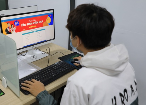 Nhiều đại học tại TP.HCM cho thí sinh trúng tuyển nhập học... tại nhà - Ảnh 1. Nhiều đại học tại TP.HCM cho thí sinh trúng tuyển nhập học... tại nhà - Ảnh 1.