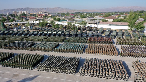Lo tình hình Afghanistan căng thẳng, Tajikistan tập trận quân sự lớn nhất - Ảnh 1. Lo tình hình Afghanistan căng thẳng, Tajikistan tập trận quân sự lớn nhất - Ảnh 1.