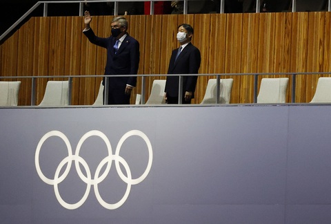Đài lửa đã được thắp sáng, Olympic 2020 chính thức khai mạc - Ảnh 39. Đài lửa đã được thắp sáng, Olympic 2020 chính thức khai mạc - Ảnh 39.