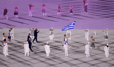 Đài lửa đã được thắp sáng, Olympic 2020 chính thức khai mạc - Ảnh 33. Đài lửa đã được thắp sáng, Olympic 2020 chính thức khai mạc - Ảnh 33.