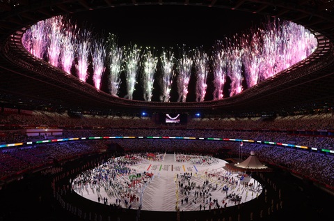 Đài lửa đã được thắp sáng, Olympic 2020 chính thức khai mạc - Ảnh 14. Đài lửa đã được thắp sáng, Olympic 2020 chính thức khai mạc - Ảnh 14.