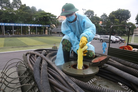 Phun khử khuẩn TP Thủ Đức, bắt đầu 7 ngày khử khuẩn toàn bộ TP.HCM - Ảnh 2. Phun khử khuẩn TP Thủ Đức, bắt đầu 7 ngày khử khuẩn toàn bộ TP.HCM - Ảnh 2.