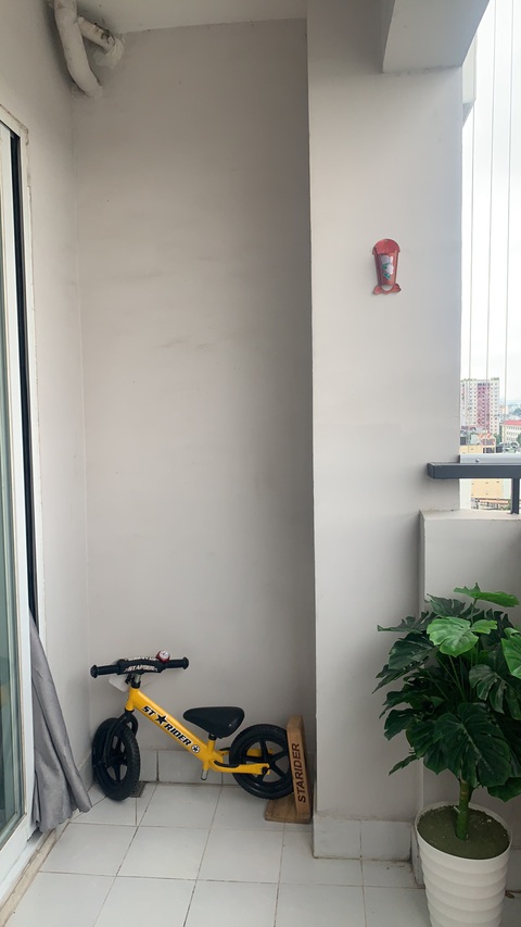 Ở nhà một tuần, biến ban công đơn điệu thành góc chill xanh mát - Ảnh 5. Ở nhà một tuần, biến ban công đơn điệu thành góc chill xanh mát - Ảnh 5.