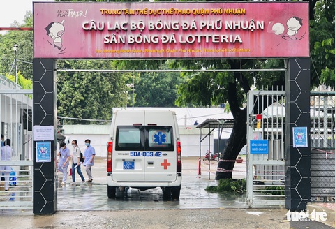 TP.HCM: Vận động nhân viên y tế nghỉ hưu tham gia cơ sở cách ly F0 tại quận, huyện - Ảnh 1. TP.HCM: Vận động nhân viên y tế nghỉ hưu tham gia cơ sở cách ly F0 tại quận, huyện - Ảnh 1.