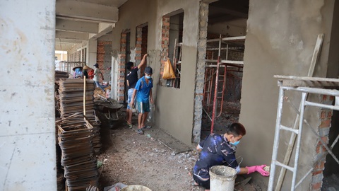 Đề nghị xử phạt chủ thi công 30 triệu vì huy động 78 thợ làm việc - Ảnh 1. Đề nghị xử phạt chủ thi công 30 triệu vì huy động 78 thợ làm việc - Ảnh 1.