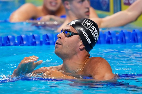 Niềm hy vọng của bơi lội Mỹ tại Olympic gây tranh cãi về vắc xin COVID-19 - Ảnh 1. Niềm hy vọng của bơi lội Mỹ tại Olympic gây tranh cãi về vắc xin COVID-19 - Ảnh 1.