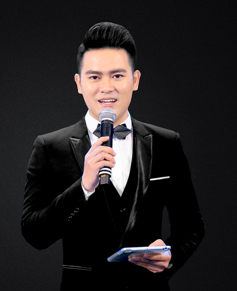 Mở lớp dạy online, làm phim trường dã chiến để thích nghi với mùa dịch - Ảnh 7. Mở lớp dạy online, làm phim trường dã chiến để thích nghi với mùa dịch - Ảnh 7.