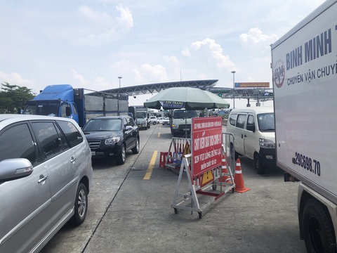 Hải Phòng dừng kinh doanh ăn uống trong nhà từ 0h ngày 25-7, kiểm soát người về từ Hà Nội - Ảnh 1. Hải Phòng dừng kinh doanh ăn uống trong nhà từ 0h ngày 25-7, kiểm soát người về từ Hà Nội - Ảnh 1.