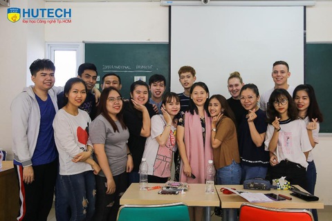 HUTECH - trường đại học đa trải nghiệm cho sinh viên năng động - Ảnh 2. HUTECH - trường đại học đa trải nghiệm cho sinh viên năng động - Ảnh 2.