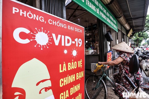 Bắc Giang, Quảng Nam phát hiện nhiều học sinh dương tính, Hà Nội khẩn tìm người tới tiệm tóc - Ảnh 1. Bắc Giang, Quảng Nam phát hiện nhiều học sinh dương tính, Hà Nội khẩn tìm người tới tiệm tóc - Ảnh 1.