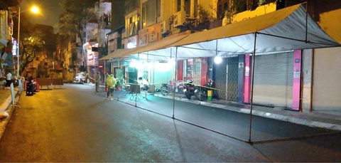 Hà Nội: 41 ca COVID-19 mới trong ngày 25-7, một người là quản lý chợ - Ảnh 1. Hà Nội: 41 ca COVID-19 mới trong ngày 25-7, một người là quản lý chợ - Ảnh 1.