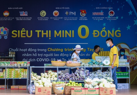 ‘Phiếu đặc biệt’ đi siêu thị không phải trả tiền - Ảnh 3. ‘Phiếu đặc biệt’ đi siêu thị không phải trả tiền - Ảnh 3.