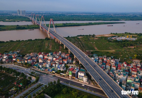 Nhìn từ trên cao, Hà Nội vắng vẻ vì giãn cách xã hội - Ảnh 5. Nhìn từ trên cao, Hà Nội vắng vẻ vì giãn cách xã hội - Ảnh 5.