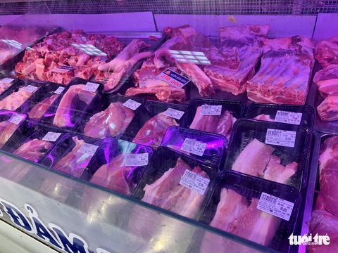 Sức mua thực phẩm của người dân TP.HCM giảm nhiệt - Ảnh 7. Sức mua thực phẩm của người dân TP.HCM giảm nhiệt - Ảnh 7.