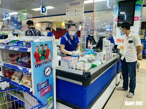 Sức mua thực phẩm của người dân TP.HCM giảm nhiệt - Ảnh 12. Sức mua thực phẩm của người dân TP.HCM giảm nhiệt - Ảnh 12.