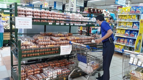 TP.HCM: sức mua giảm, trứng ê hề - Ảnh 1. TP.HCM: sức mua giảm, trứng ê hề - Ảnh 1.