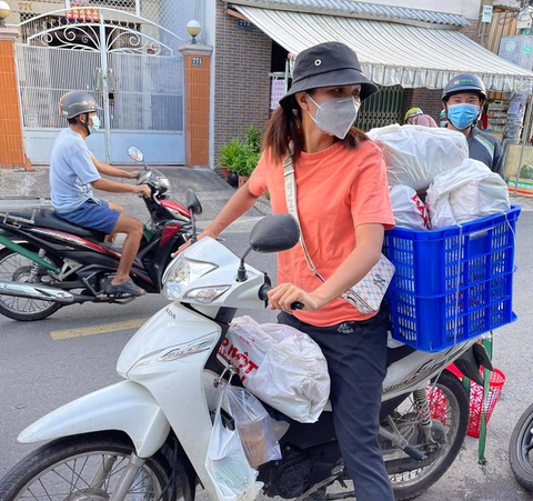 HHen Niê đồng hành cùng người nhiễm HIV, Nhanh như chớp quay phiên bản đặc biệt - Ảnh 6. HHen Niê đồng hành cùng người nhiễm HIV, Nhanh như chớp quay phiên bản đặc biệt - Ảnh 6.