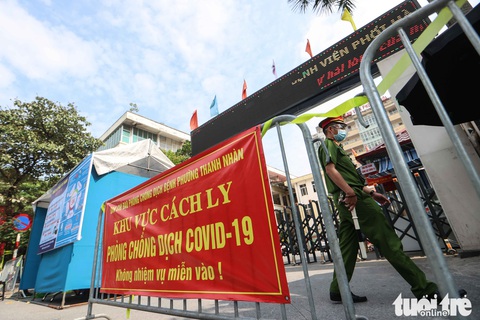 Bệnh viện Phổi Hà Nội cấp tốc xét nghiệm COVID-19 cho toàn bộ nhân viên - Ảnh 3. Bệnh viện Phổi Hà Nội cấp tốc xét nghiệm COVID-19 cho toàn bộ nhân viên - Ảnh 3.