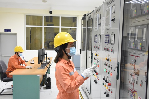 Đảm bảo cung ứng điện cho Hà Nội thực hiện giãn cách xã hội - Ảnh 1. Đảm bảo cung ứng điện cho Hà Nội thực hiện giãn cách xã hội - Ảnh 1.